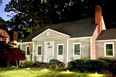 Image de Charming 3-bedroom house with Ac and WiFi in enjoyable East Point