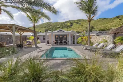 Image de Villa Coco - Waterfront property with water access, swimming pool, Ac & kayaks