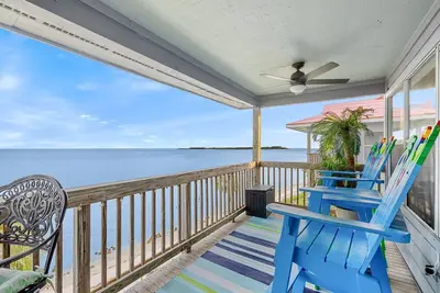 Image de Huge Gulf front condo w/ water access and panoramic views