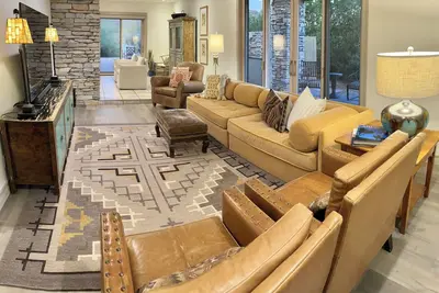 Image de Desert Splendor, Glorious Hiking, Long Stays, Cozy Comfort, Convenient Location