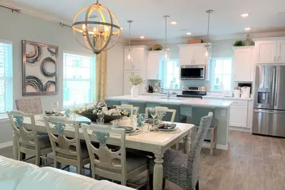 Image de Pineapple Place · Luxury Townhome in Perdido Key-Walk to Beach Club