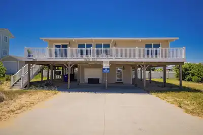 Image de Hebb TIde- 5 Bd. Semi Of- Direct Bch Access, Pool!