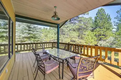 Image de Forested Home in Flagstaff w/ Large Deck & Grill!