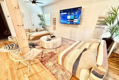 Image de The Modern Farmhouse - 6 bedroom 4 bath - Atlanta Beltline