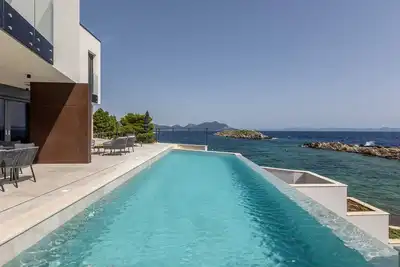 Image de Villa Mare Peljesac - Luxury Seafront Retreat with Infinity Pool