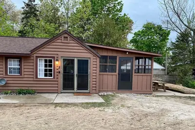 Image de Recently Updated Beachfront Resort Cottage #3