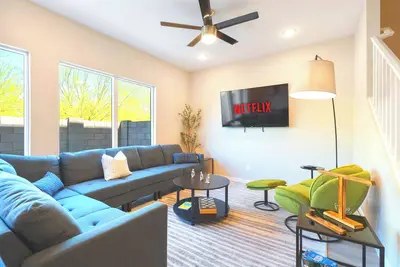 Image de Desert Oasis I 4 Bed I Pool I Games I Beside Surprise Stadium & Tennis Complex