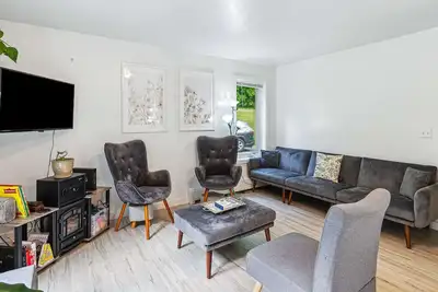 Image de Pet-Friendly, Heart of Quechee | Jay Hill Home