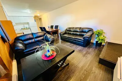 Image de Home Away from Home in Victoria (centrally located)