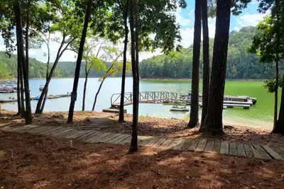 Image de SilverRock Lakeside Retreat Community Pool Wtrfrnt\n\n