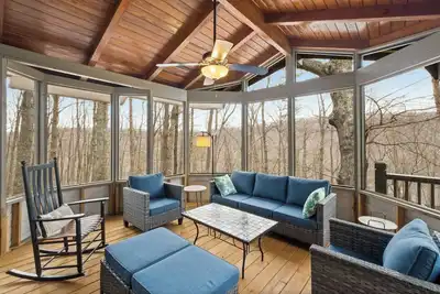 Image de Home Sweet Gnome - Wooded serenity in Big Canoe!