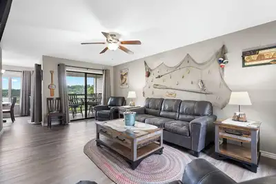 Image de Labor Day Open! Table Rock Lakefront w Acess! Free Tickets! Community Amenities!