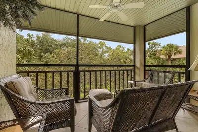 Image de Condo in Bonita! 2 Miles to the Beach! Beach Shuttle Included!