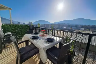 Image de Cozy 1-bedroom apartment in brilliant Mostar with Ac, WiFi