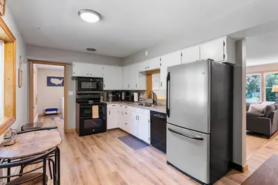 Image de Fairground Flat - Cedarburg 3 bedroom home!