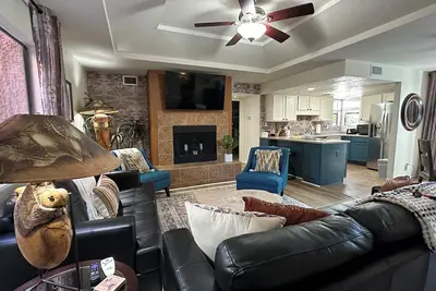 Image de Cozy 2-bedroom condo by Sabino Canyon in Tucson w pool, pickleball and gym