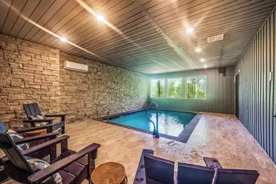 Image de Gorgeous 4 Bedroom - Indoor Pool Cabin