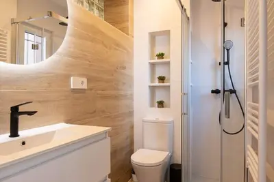 Image de Renovated apartment 5 minutes away from León train & bus station
