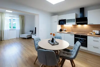 Image de 57m² - Modernes Apartment mit Terrasse am Klopeiner See