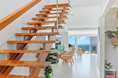 Image de Spectacular Beachside Living, Sunrise Beach