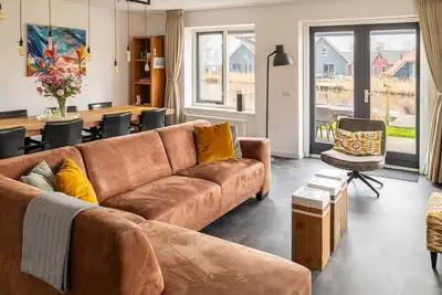 Image de Detached waterside holiday home with 3 bedrooms