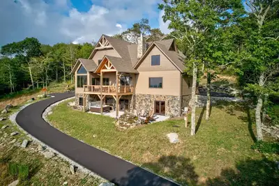 Image de Grandview Pointe - Luxury on Sugar, hot tub, game room