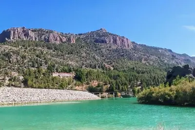 Cottage in hamlet with fireplace, hiking, biking, starry skies, very healthy