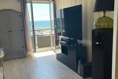 Image de Pieds dans l’eau, vue exceptionnelle, 50m2 face à la mer, petit animal accepté