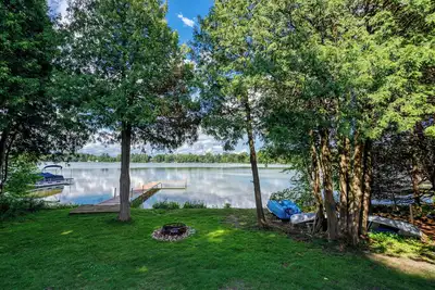 Image de Lake Helen Waterfront Retreat: Cedar Cove Cottage