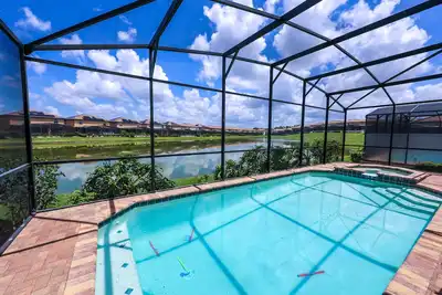 Image de 9Br6Ba Private Pool Villa with Lake View, Luxury Club Amenities, Close to Disney