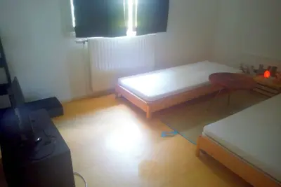 Image de Maison Uniquement Reservee Aux Femmes et enfants