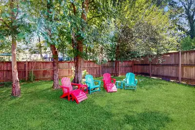 Splendid dog friendly home within walking distance to beach & play area