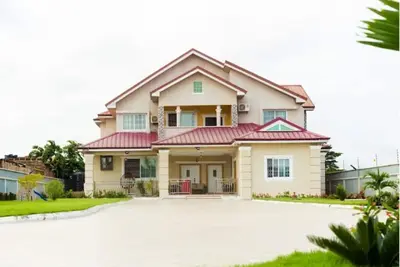 Image de 4-bedroom family sized vacation home
