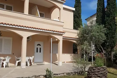Image de Apartments Danijela & Vlado - Three Bedroom Apartment With Balcony and Garden View