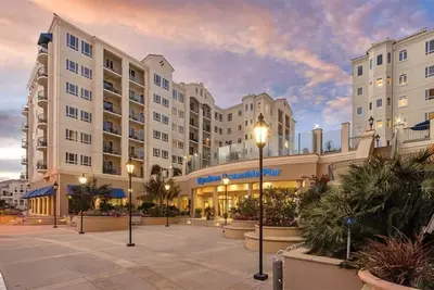 Image de Beachfront Oceanview 2 bedroom Deluxe. Everything you need is walking distance.