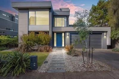 Image de Gorgeous 5 Bedroom House - Golf Course Views - Torquay