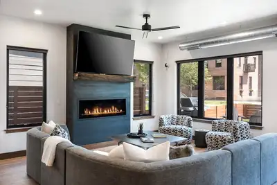 Image de New! Bella Alta Luxury Escape - Sleeps 8