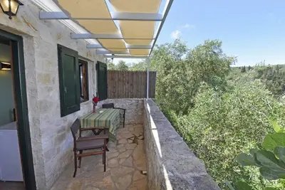Studio \"Adamantia Nouvellement Construit Petit Appartement A1\"