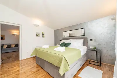 Image de Appartement d'une chambre avec le balcon et la vue sur le mer Privlaka, Zadar (A-23472-d)