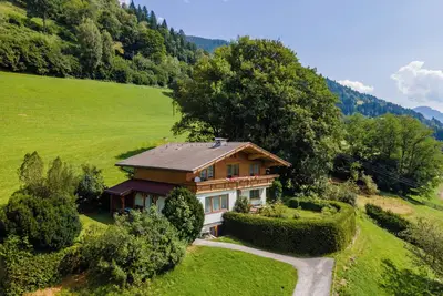 Image de Maison de groupe fantastique située au centre