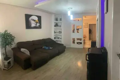 Image de Comfortable house with pool + games area