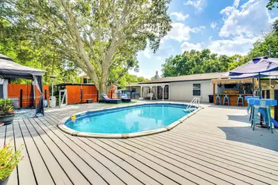 Image de Spacious Tavares Home w/ Private Outdoor Oasis!