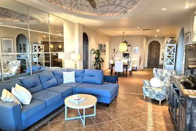 Image de Beach inspired 2br 2ba Bella Sirena Condo