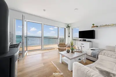 Image de Dein Ostseeblick - Freier Ostseeblick, Infrarot-sauna, Kamin, Whirlwanne