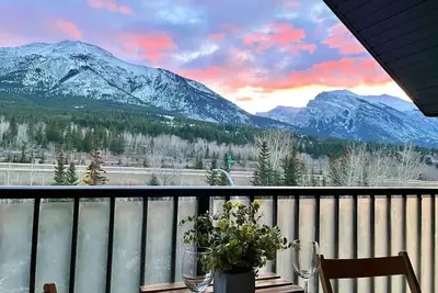 Image de Stunning Silver Creek 1Br Mtn view penthouse
