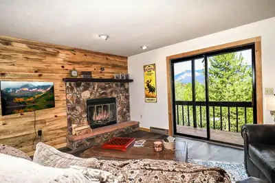 Image de Pet Friendly! Ground level 2 Bedroom Mountain Retreat