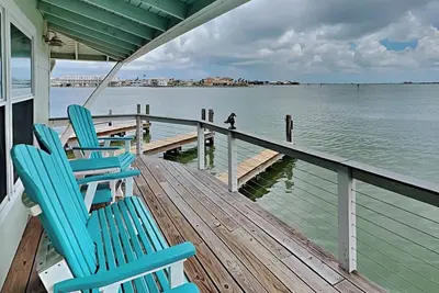 Image de Pelican B'Reef | Serene Waterfront Condo + Access to Pool & Dock
