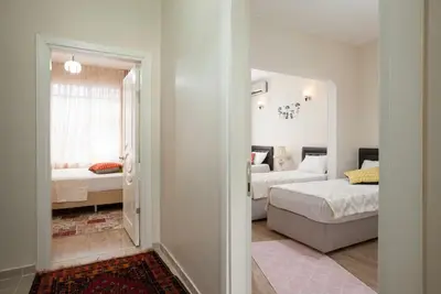 Image de Convenient 3-Bedroom flat for 10, Near Blue Mosque, Ac & WiFi