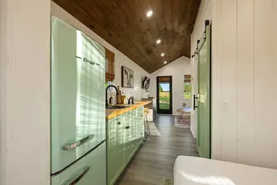 Image de Stylish Cabin - Nearby Springs
