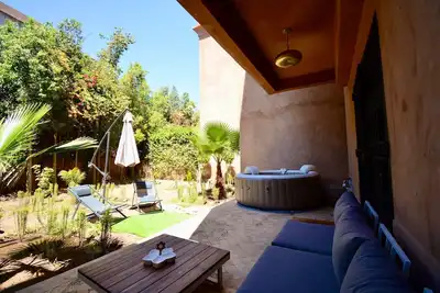 Image de Luxieuse Cozy Réz de Jardin avec 2 piscines